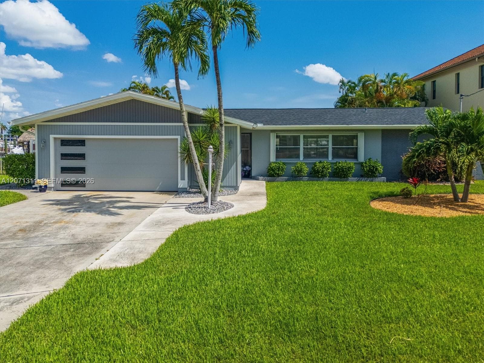 1633 Edith Esplande, Cape Coral, FL 33904 — zdjęcie 2