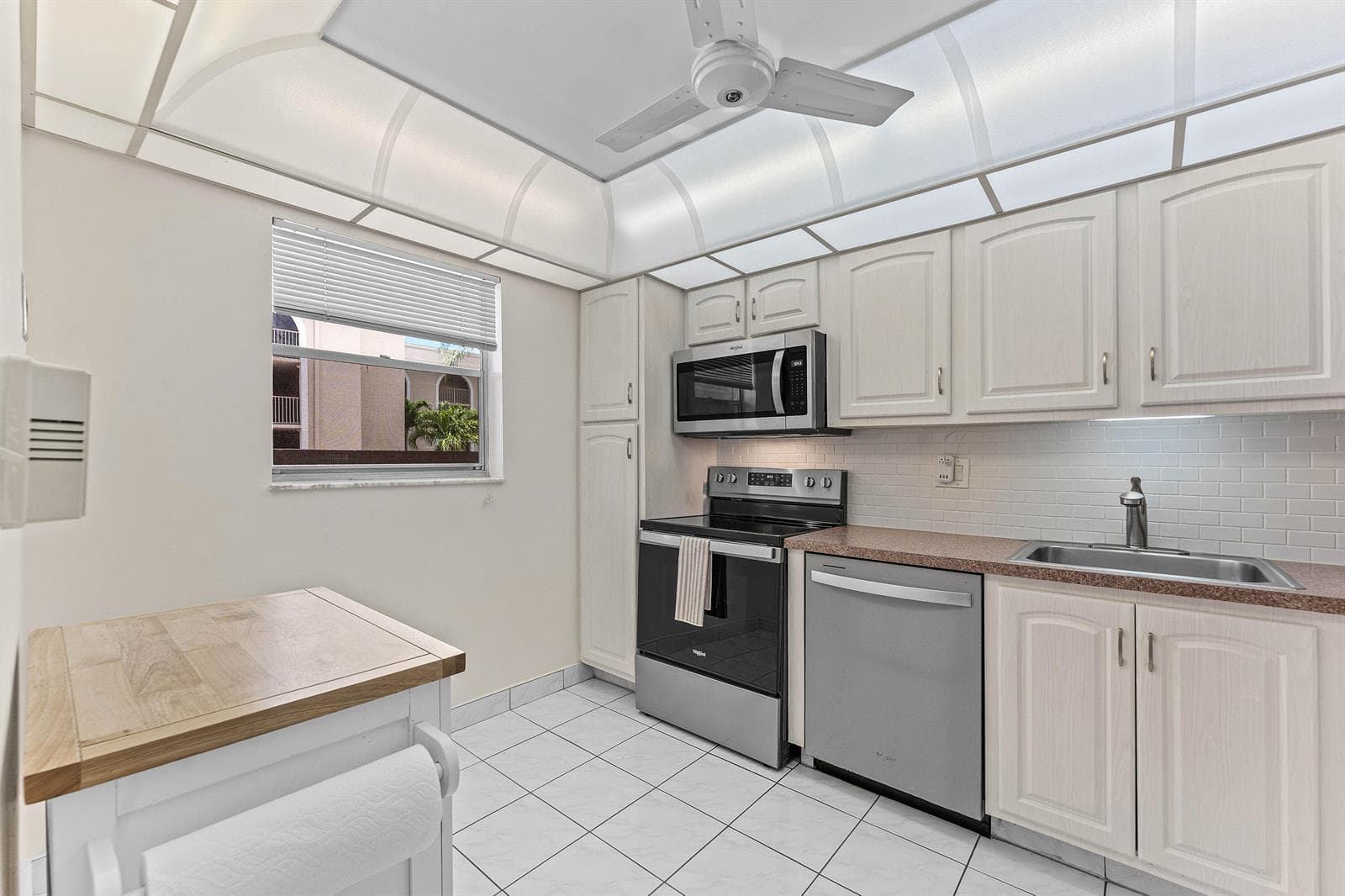 3251 Holiday Springs Boulevard # 206, Margate, FL 33063 — zdjęcie 4