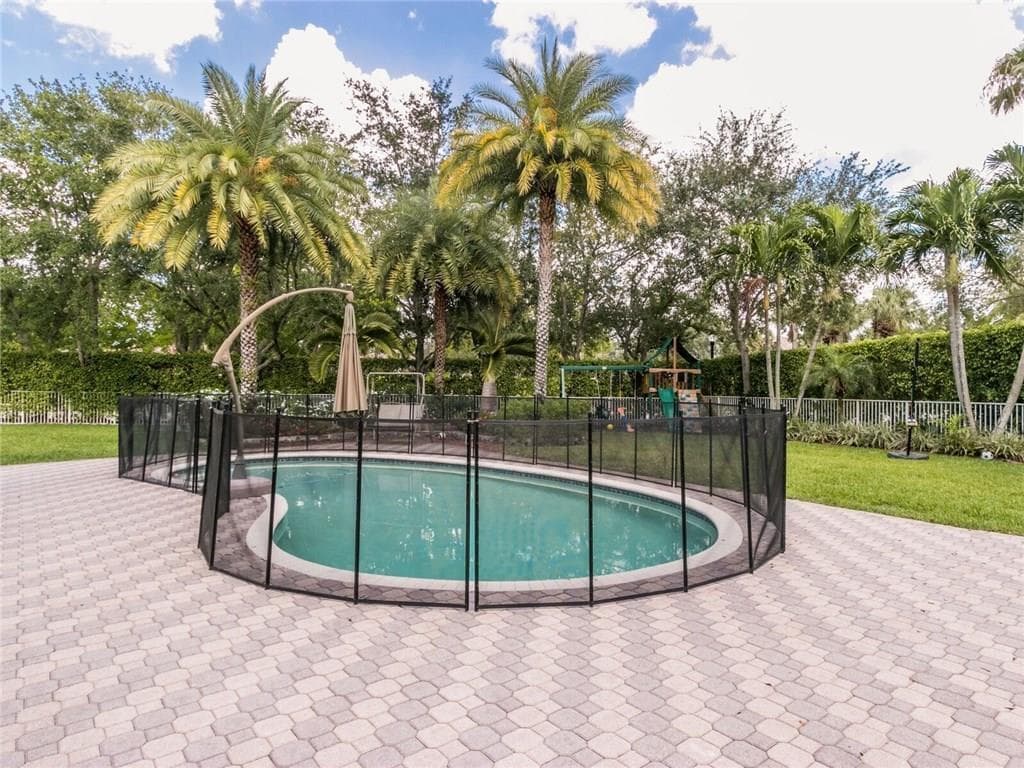 5805 NW 125th Avenue, Coral Springs, FL 33076 — zdjęcie 2
