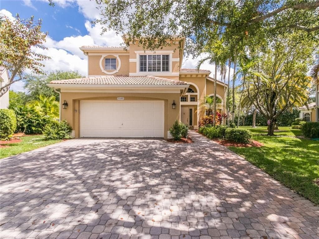 5805 NW 125th Avenue, Coral Springs, FL 33076