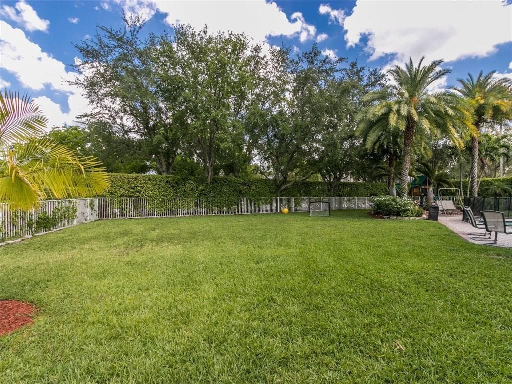 5805 NW 125th Avenue, Coral Springs, FL 33076 — zdjęcie 5