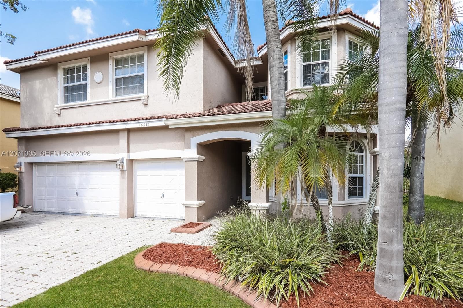 16337 SW 15th St, Pembroke Pines, FL 33027