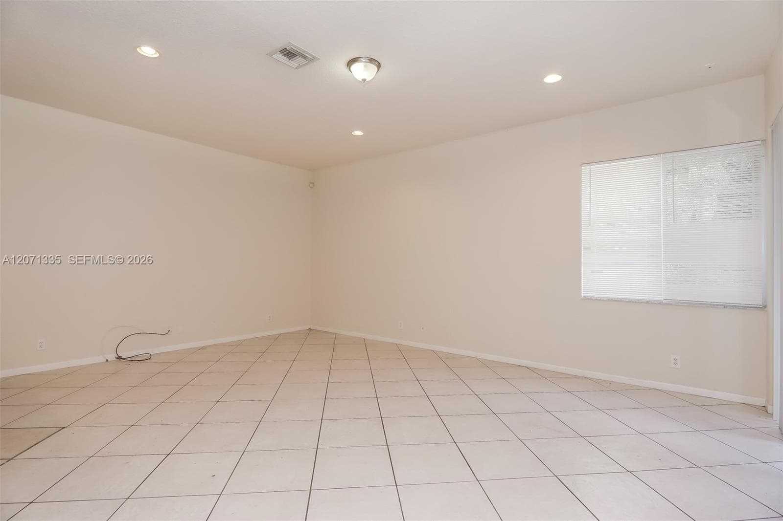 16337 SW 15th St, Pembroke Pines, FL 33027 — zdjęcie 4