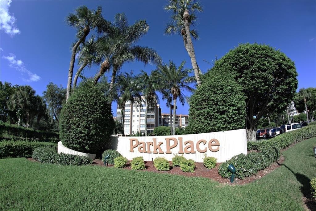 1100 SAINT CHARLES Place # 313, Pembroke Pines, FL 33026
