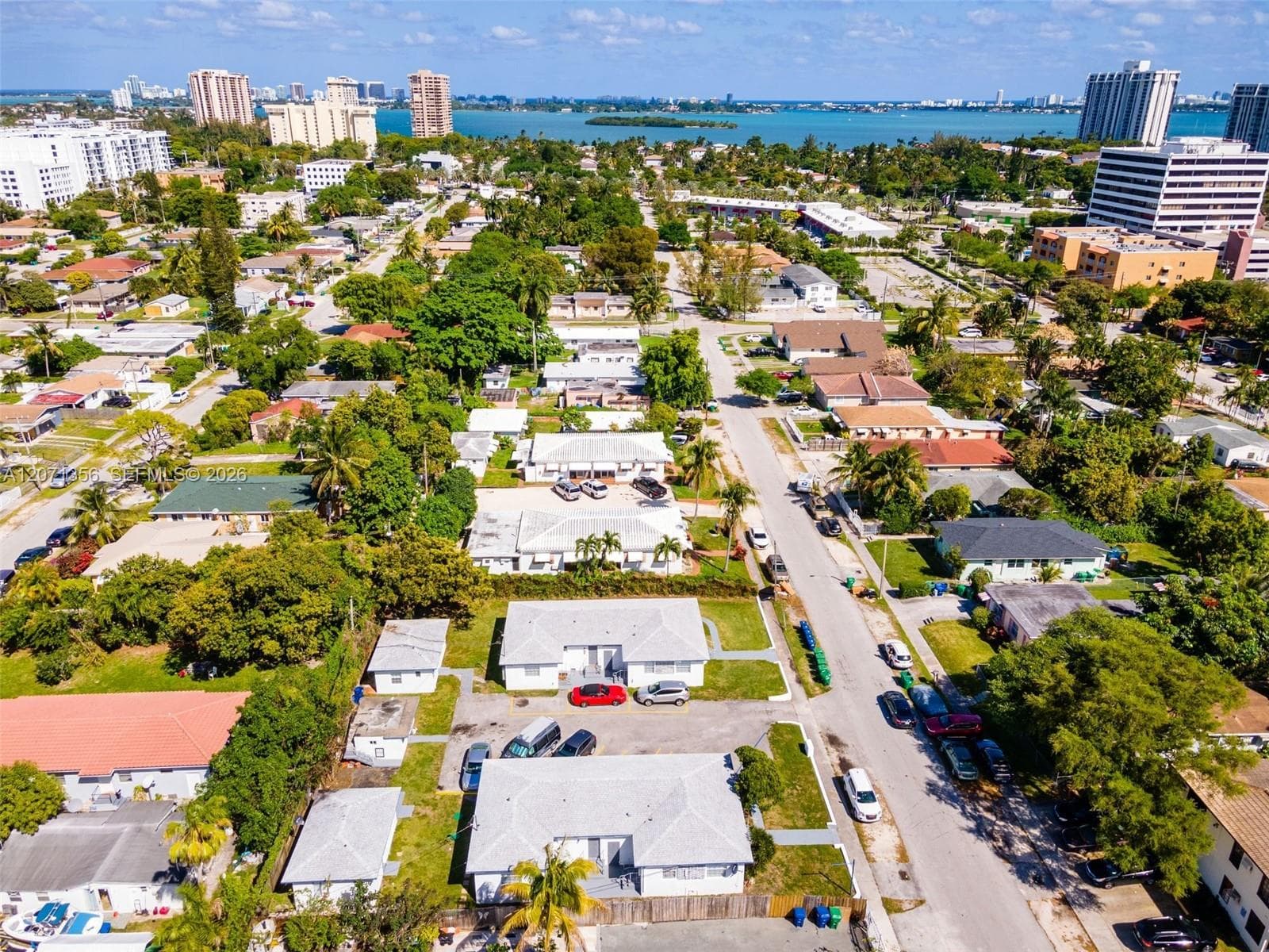 1239 NE 110th St, Miami, FL 33161 — zdjęcie 3