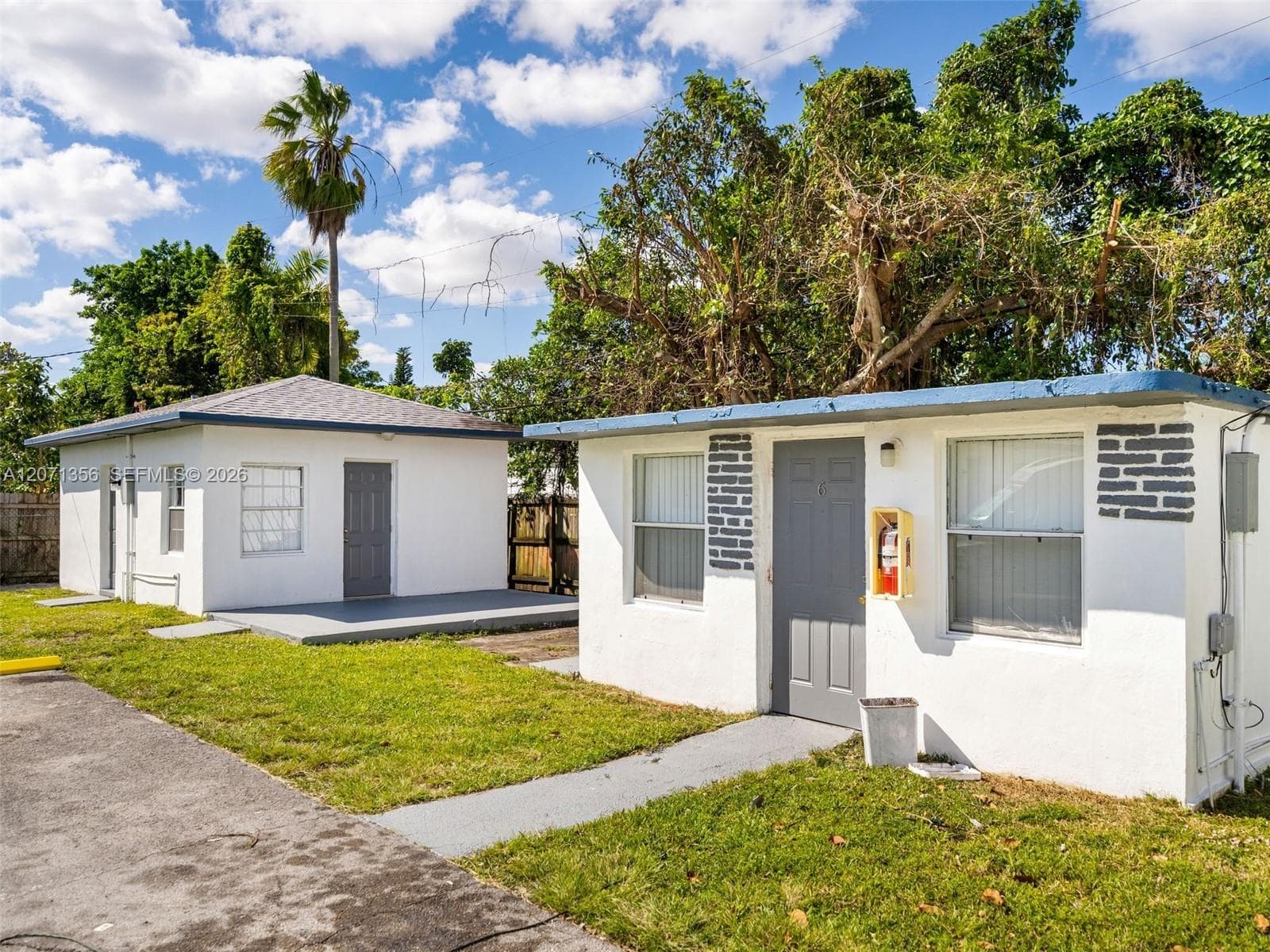 1239 NE 110th St, Miami, FL 33161 — zdjęcie 4