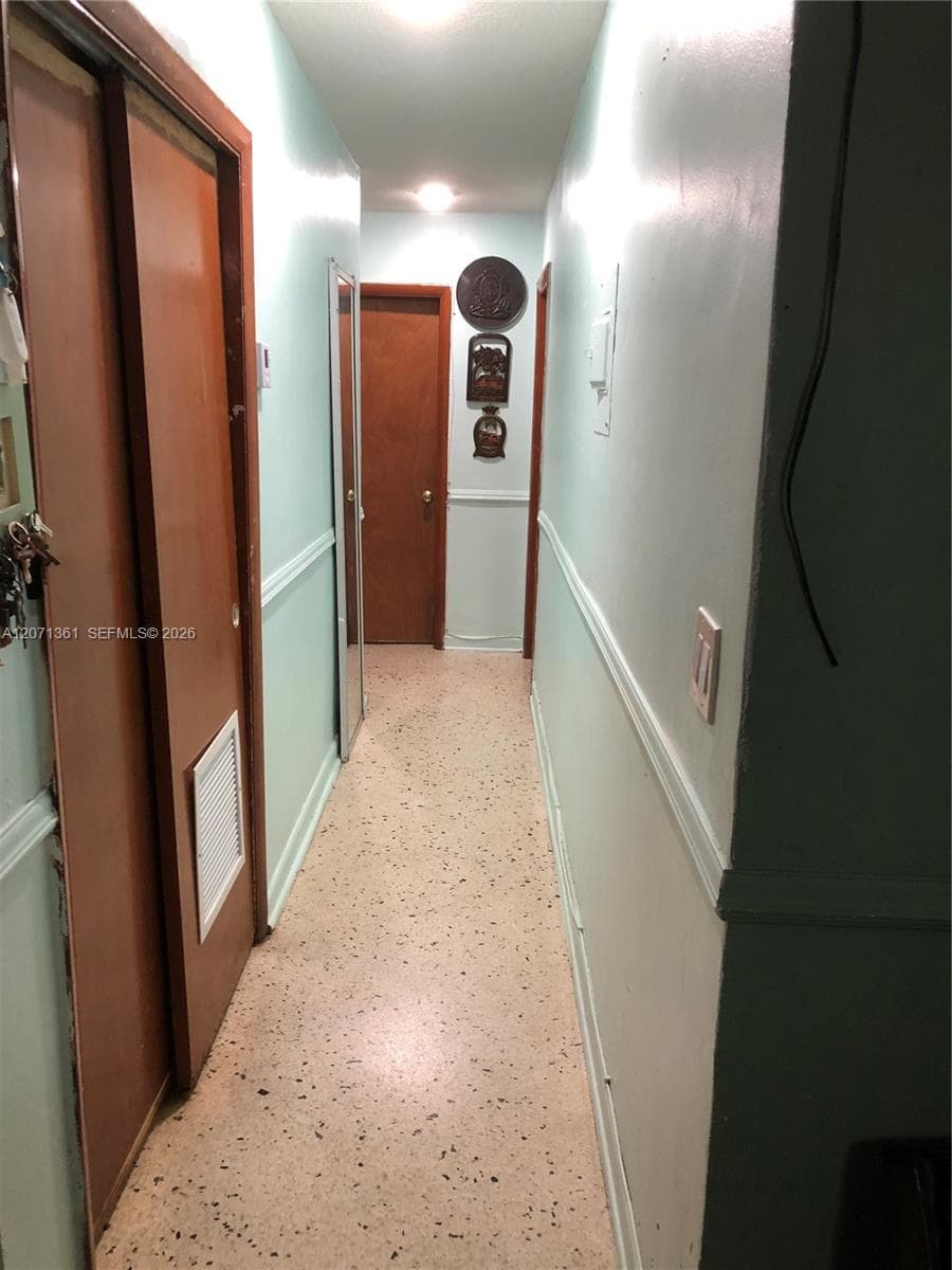 905 SW 9th Ave # 905, Miami, FL 33130 — zdjęcie 2