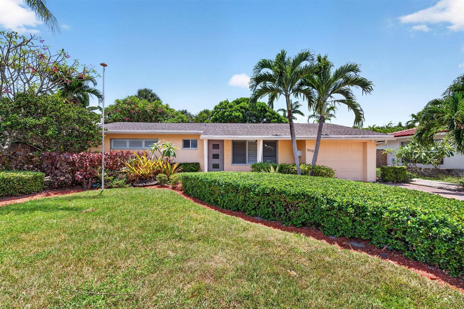 1858 NE 34TH Street, Oakland Park, FL 33306 — zdjęcie 2