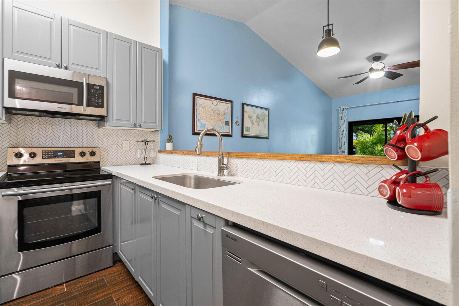 7660 NW 96TH Terrace, Tamarac, FL 33321 — zdjęcie 3
