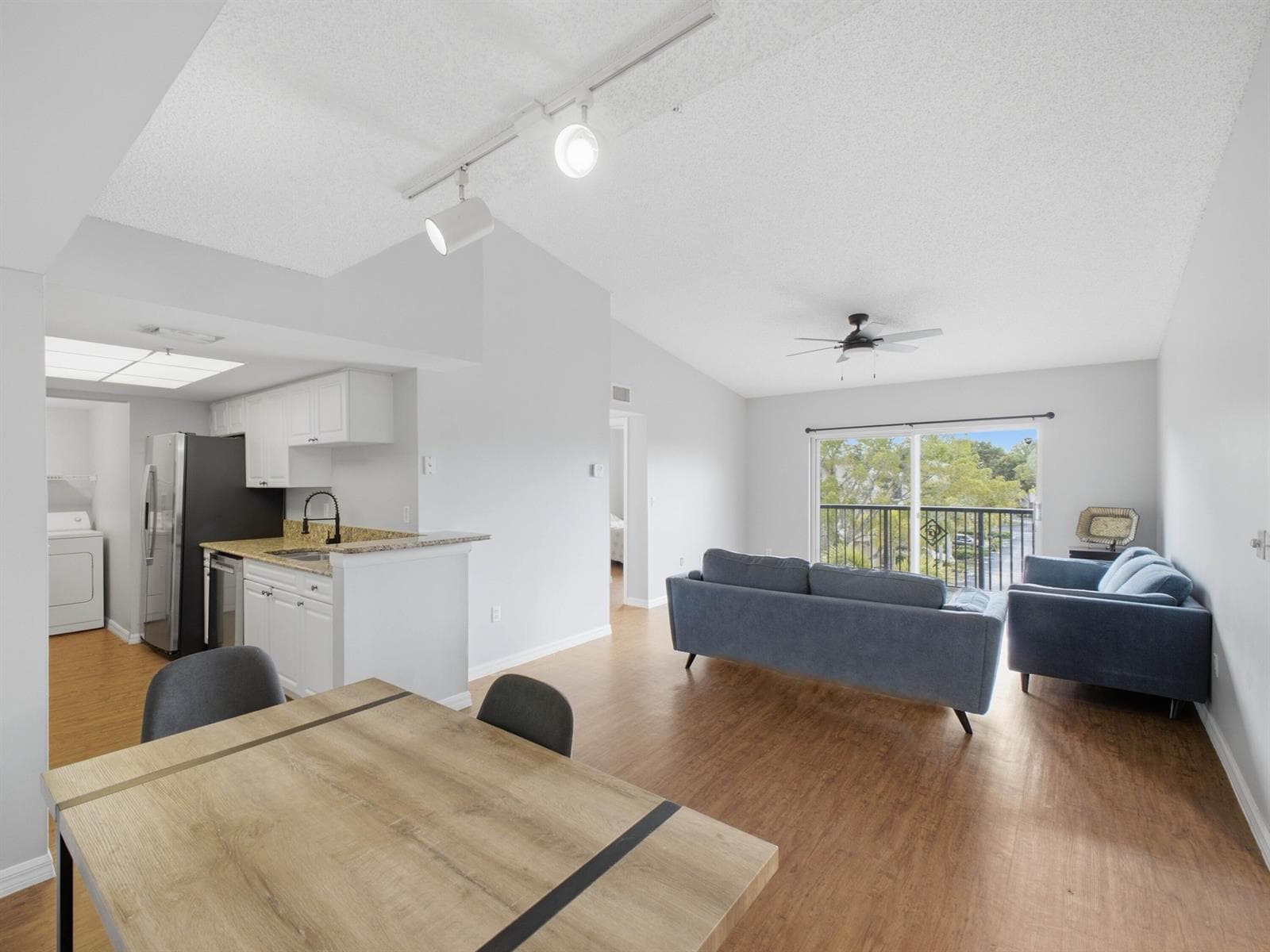 900 CRESTWOOD Court S # 920, Royal Palm Beach, FL 33411 — zdjęcie 2