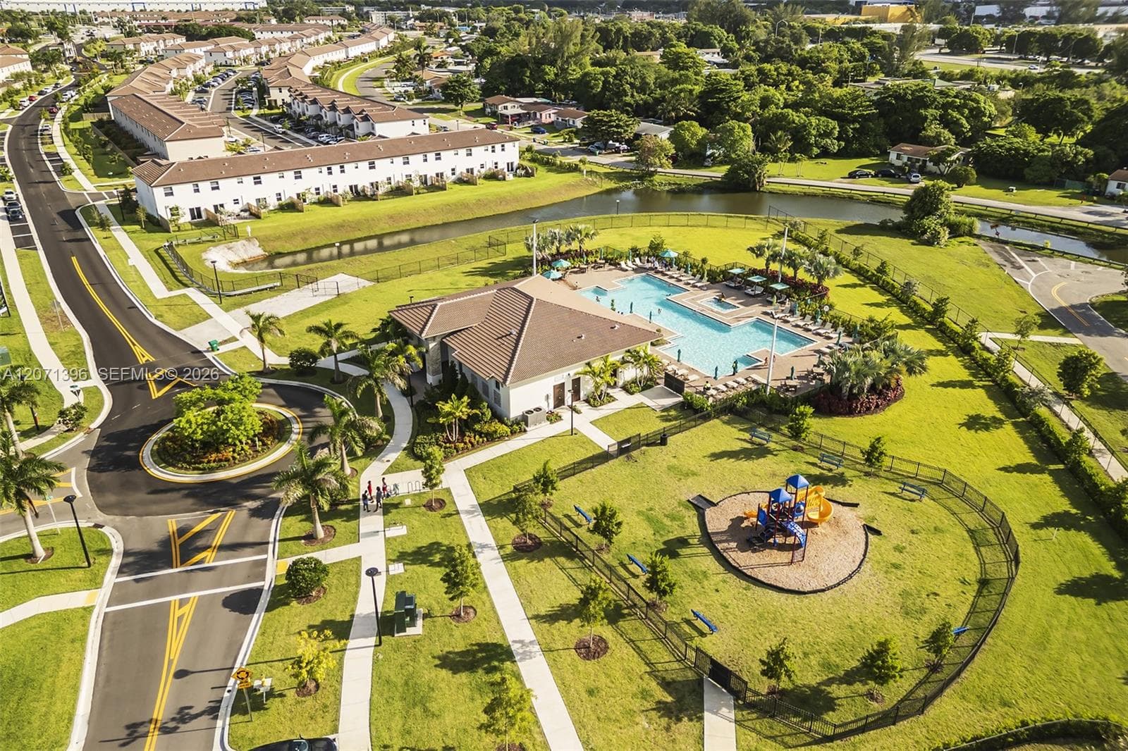 2408 NW 131st Cir # 2408, Miami, FL 33167 — zdjęcie 5