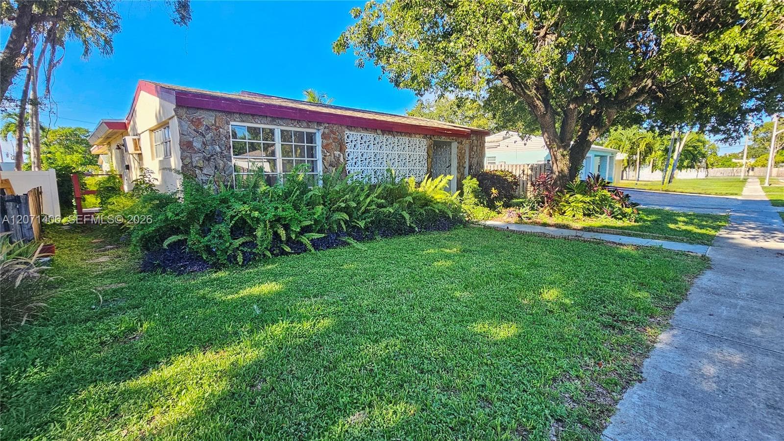 214 SW 2nd Pl, Dania Beach, FL 33004 — zdjęcie 2