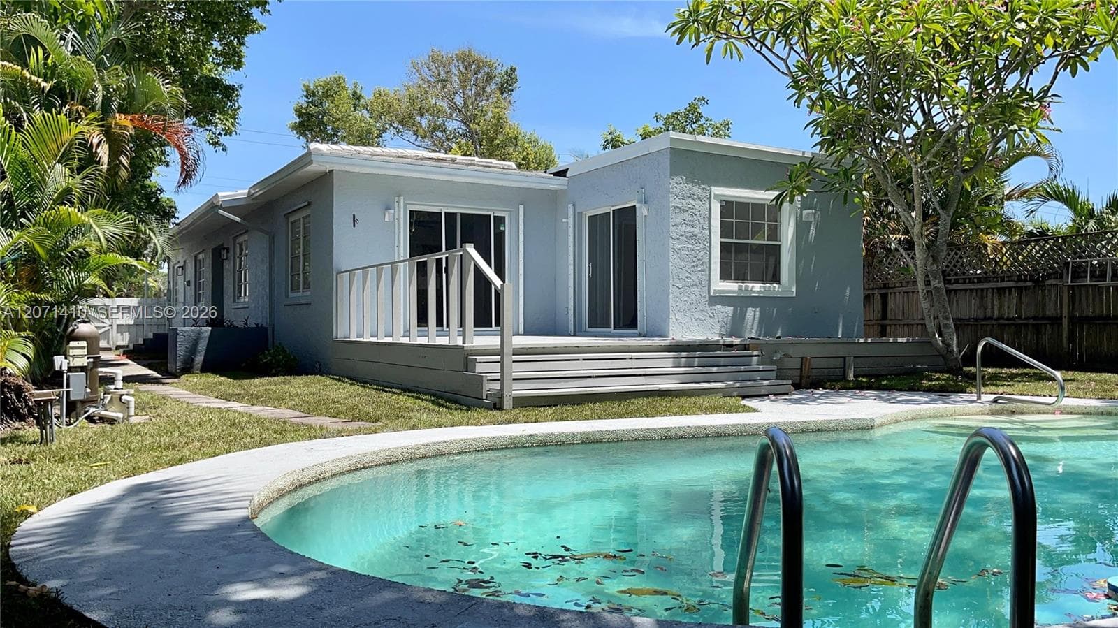 820 SE 12th St # 2, Fort Lauderdale, FL 33316