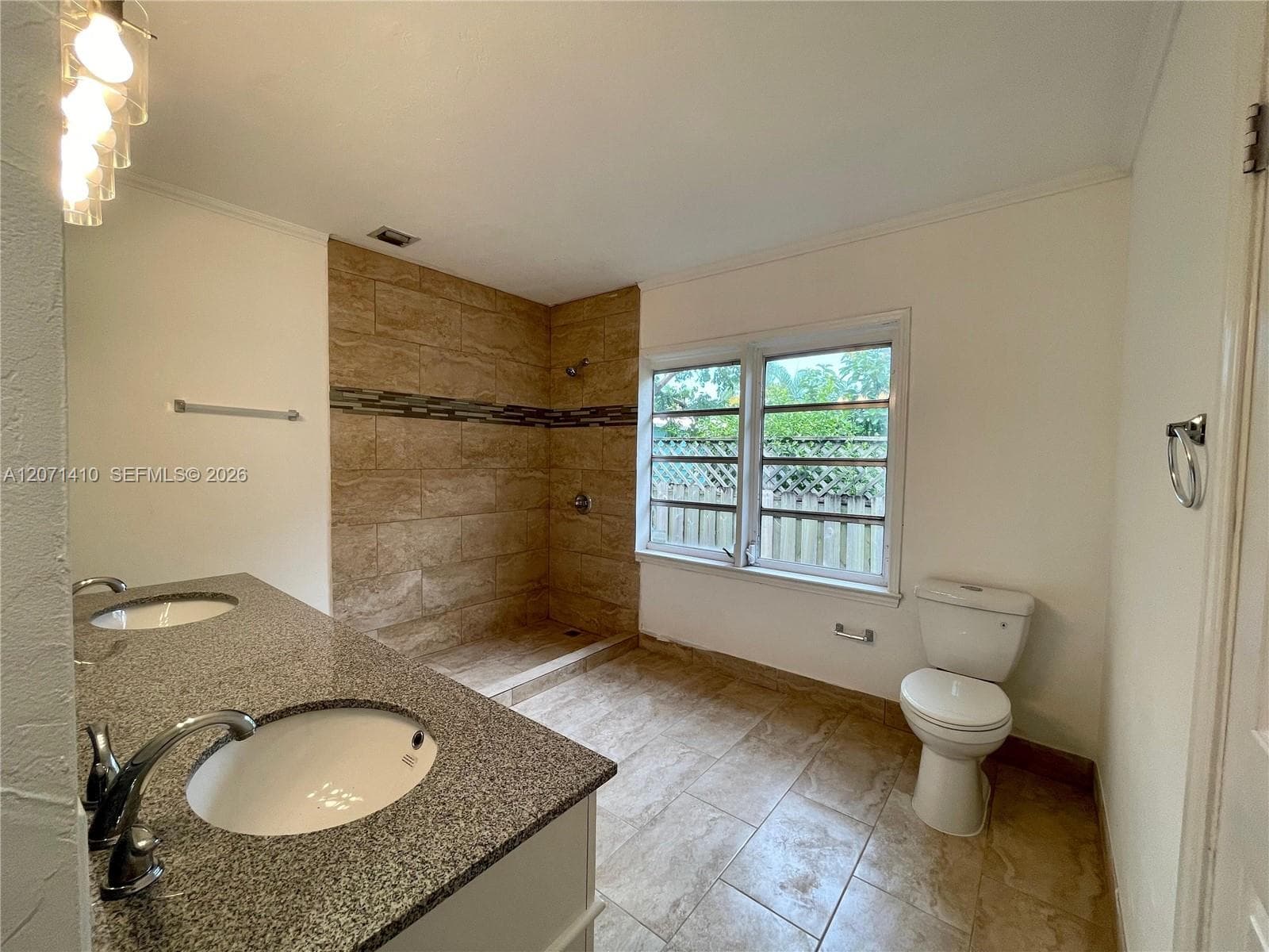 820 SE 12th St # 2, Fort Lauderdale, FL 33316 — zdjęcie 4