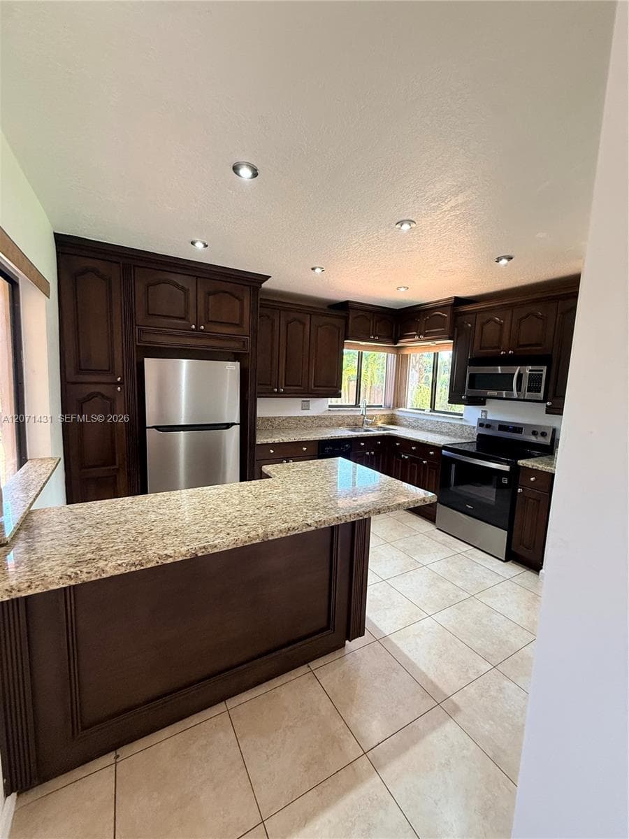 9645 SW 148th Pl, Miami, FL 33196 — zdjęcie 5