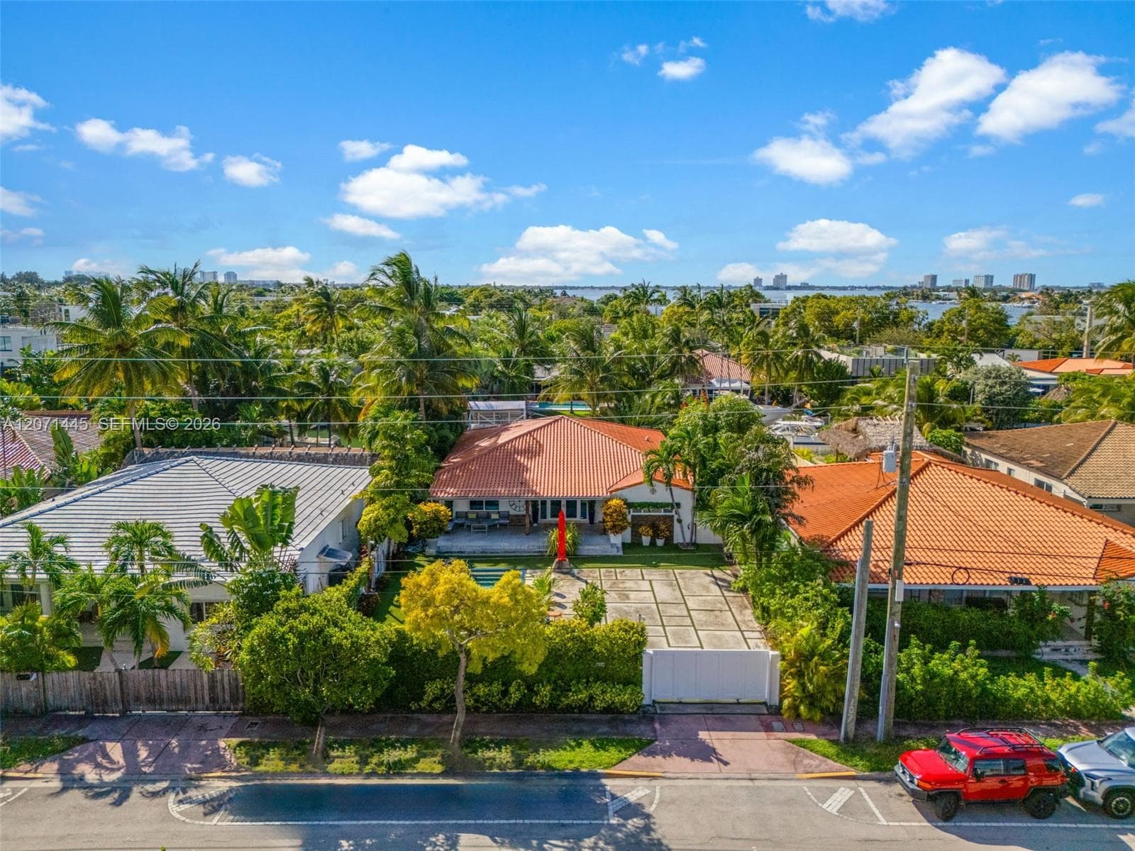 7970 Hawthorne Ave, Miami Beach, FL 33141 — zdjęcie 3