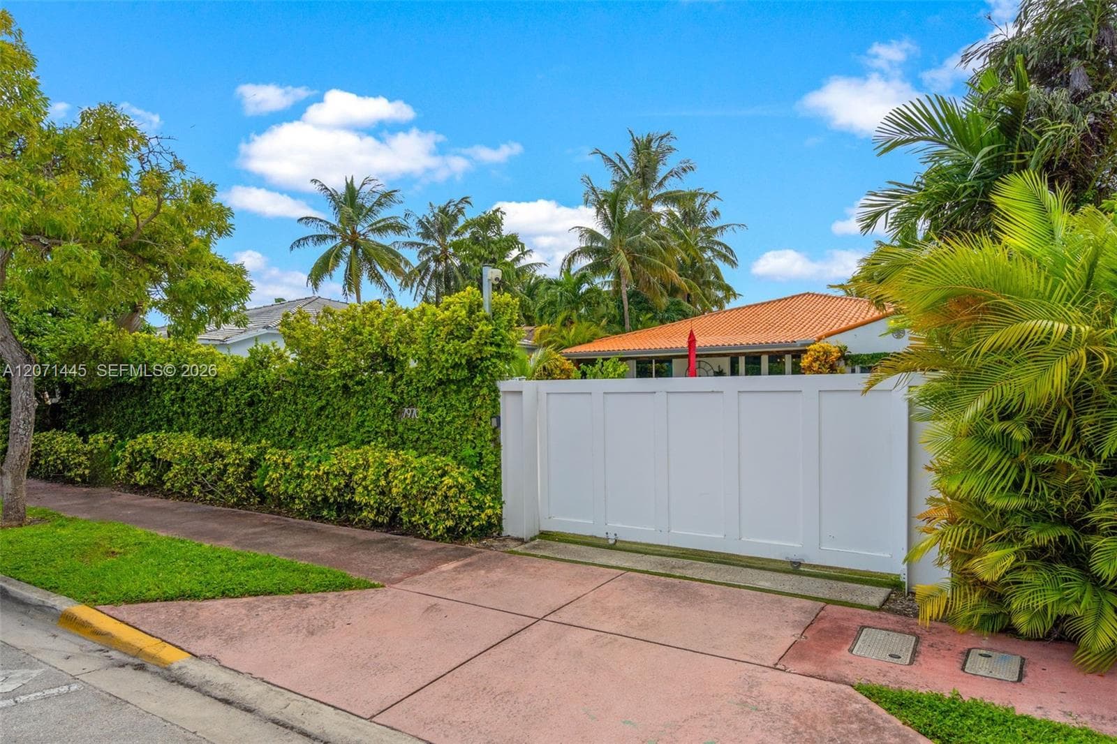 7970 Hawthorne Ave, Miami Beach, FL 33141 — zdjęcie 4