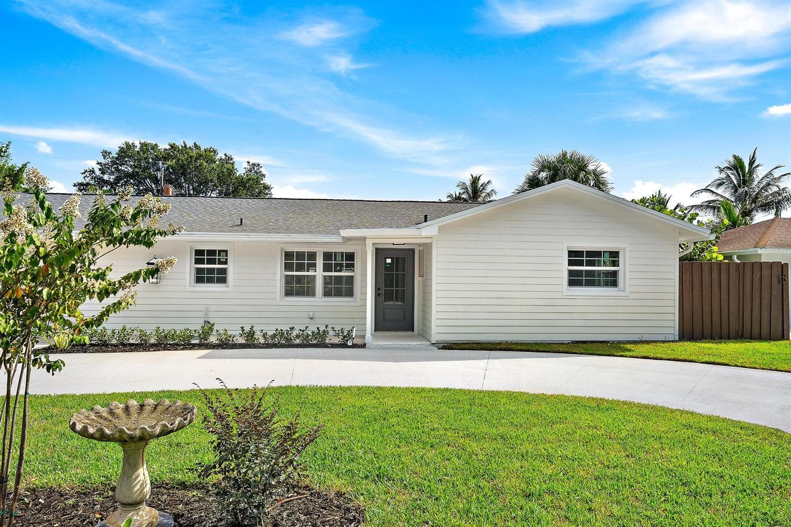 109 E RIVERSIDE Drive, Jupiter, FL 33469 — zdjęcie 3