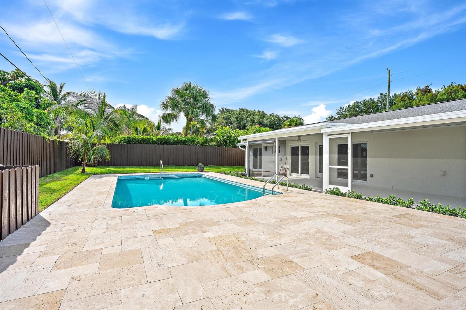 109 E RIVERSIDE Drive, Jupiter, FL 33469 — zdjęcie 4