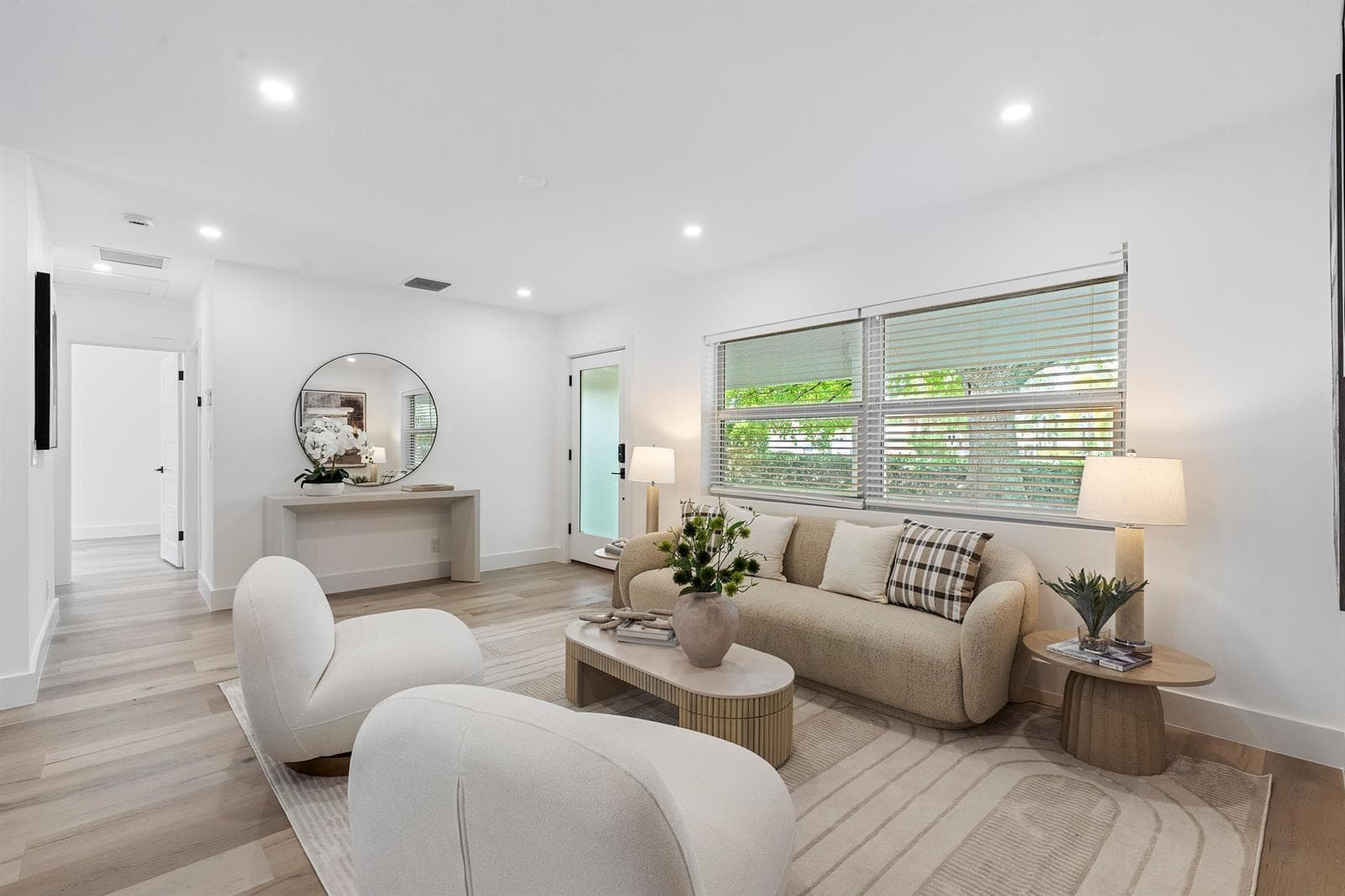 1619 NE 2ND Avenue, Delray Beach, FL 33444 — zdjęcie 5