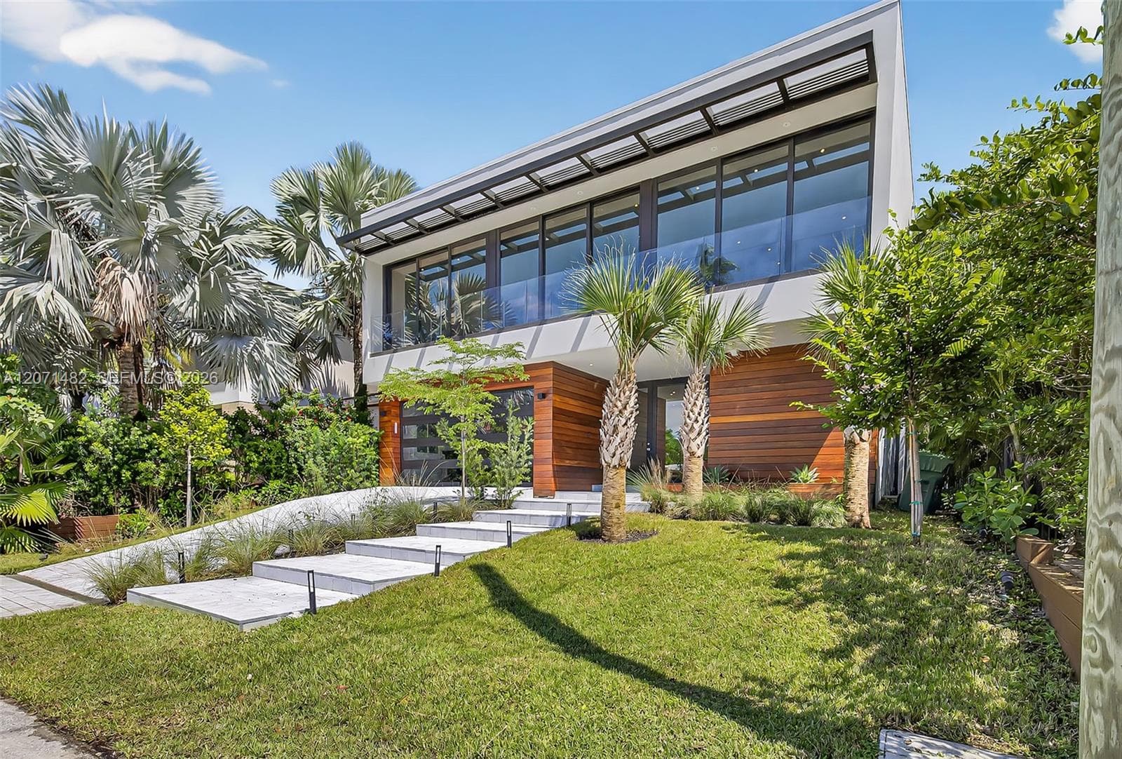 620 Solar Isle Dr, Fort Lauderdale, FL 33301 — zdjęcie 4