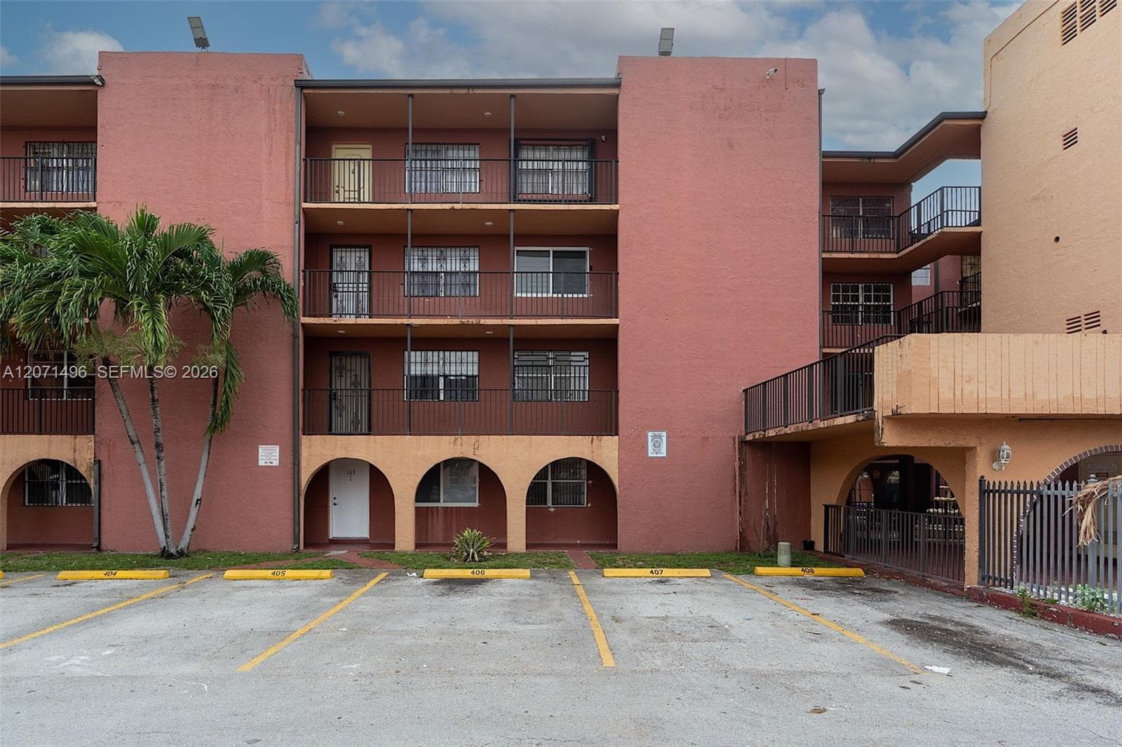 6620 W 2nd Ct # 104, Hialeah, FL 33012 — zdjęcie 3
