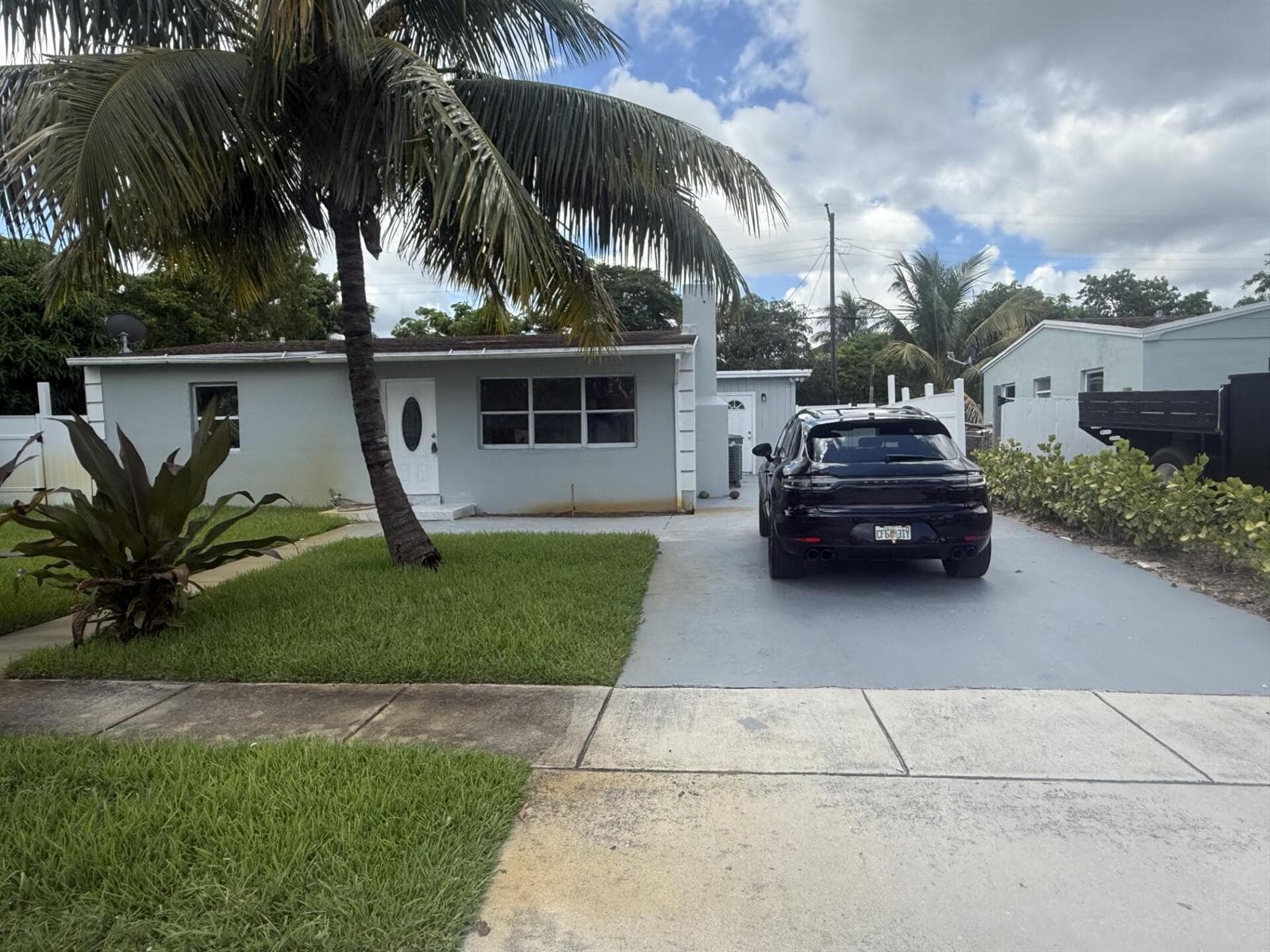2329 FAIRWAY Drive, FL 33409