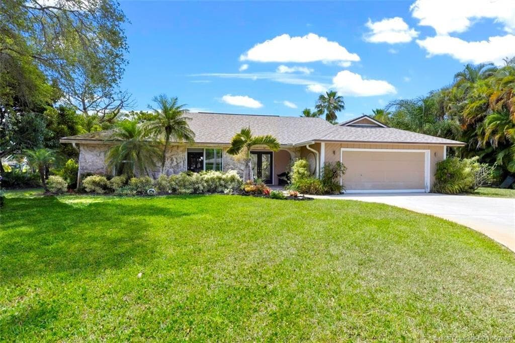 3074 NE Loquat Lane, Jensen Beach, FL 34957 — zdjęcie 3