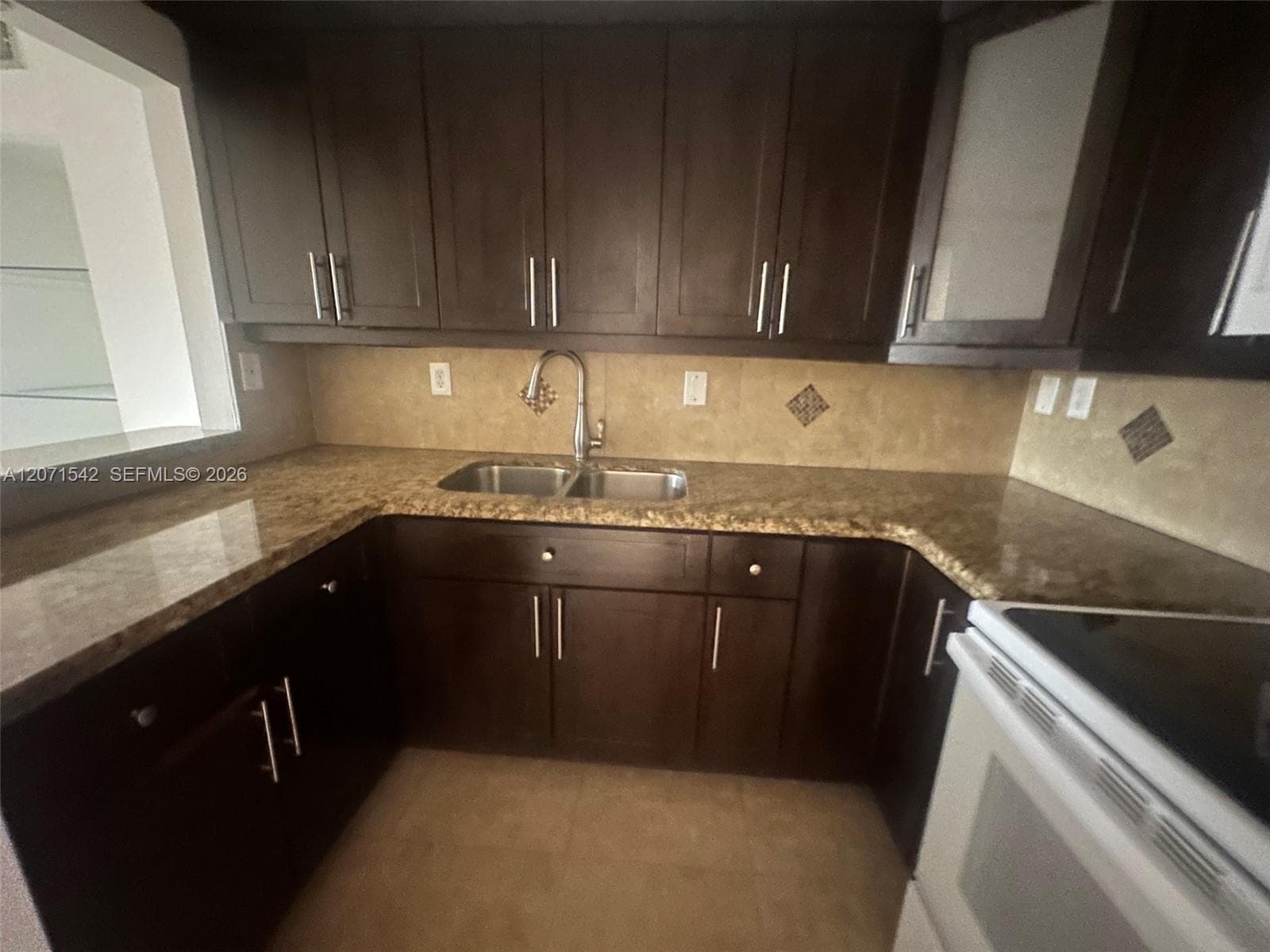 6780 W 2nd Ct # 312, Hialeah, FL 33012 — zdjęcie 3