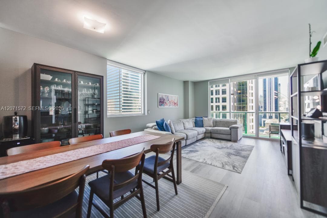 55 SE 6th St # 2110, Miami, FL 33131 — zdjęcie 5