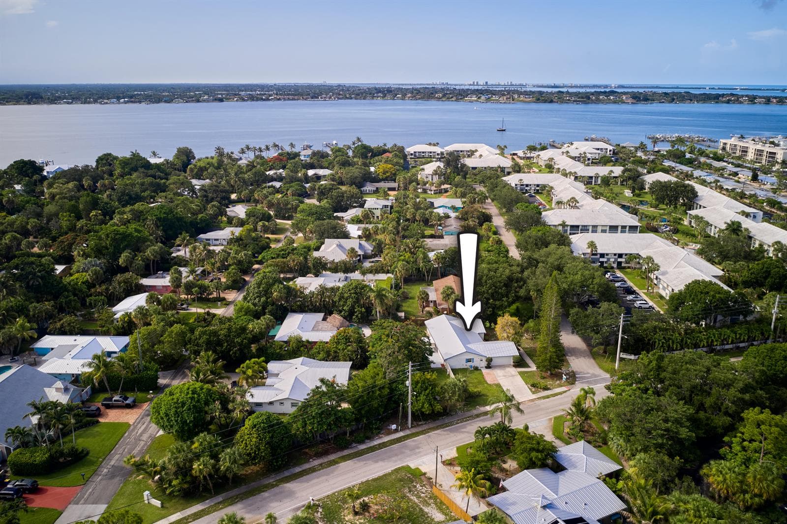 296 SE Wentworth Drive, Stuart, FL 34996