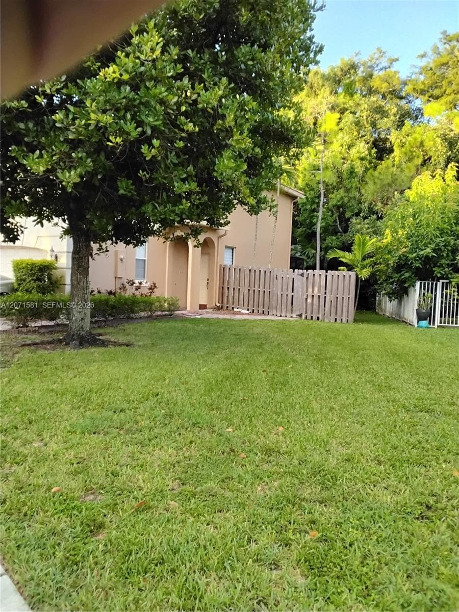 3642 Asperwood Cir, Coconut Creek, FL 33073 — zdjęcie 2