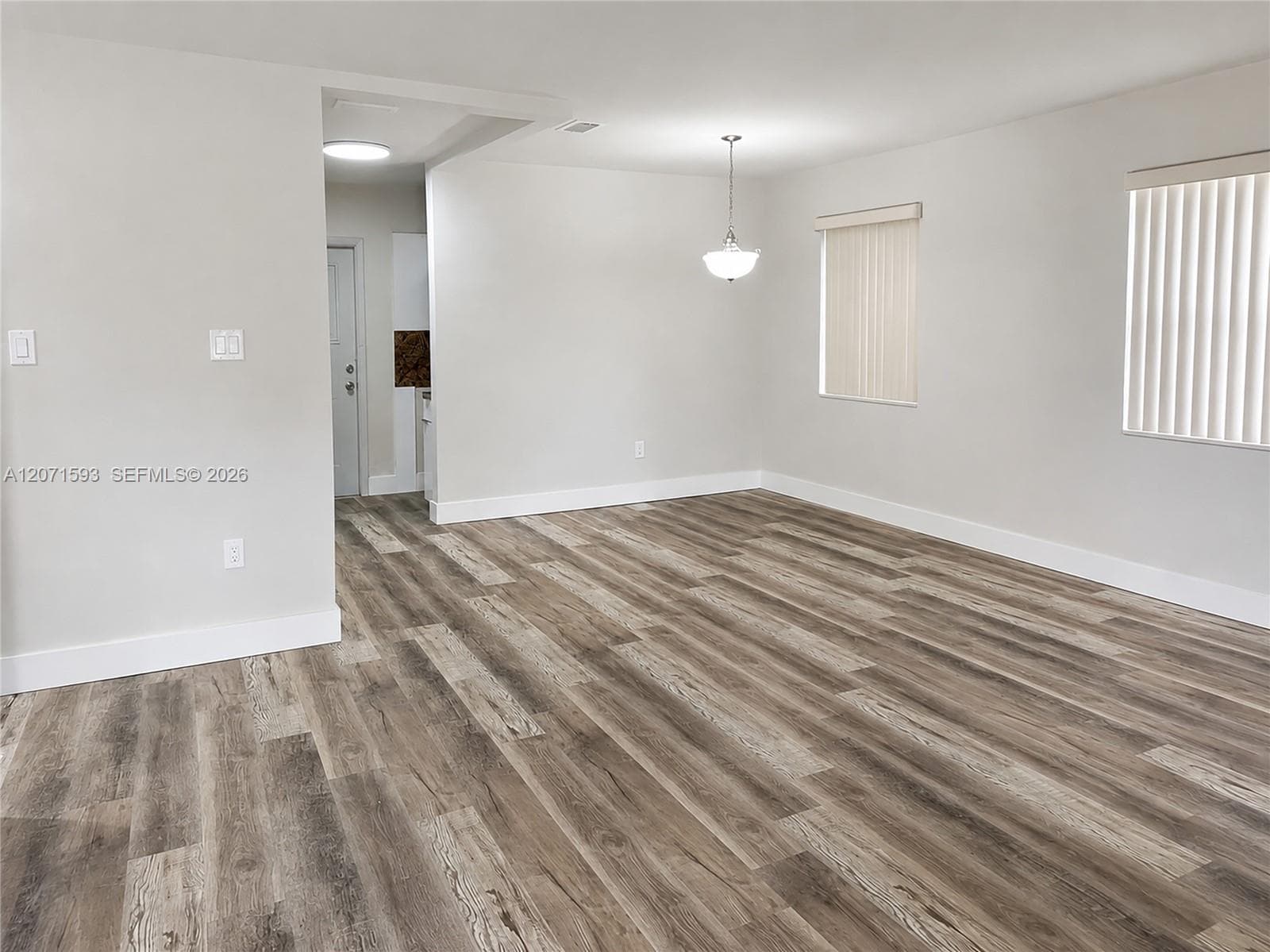 740 NW 130th St, North Miami, FL 33168 — zdjęcie 2