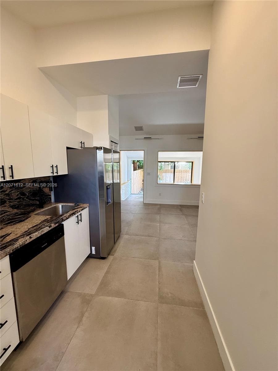 3 NE 70TH ST # 1, Miami, FL 33138 — zdjęcie 3