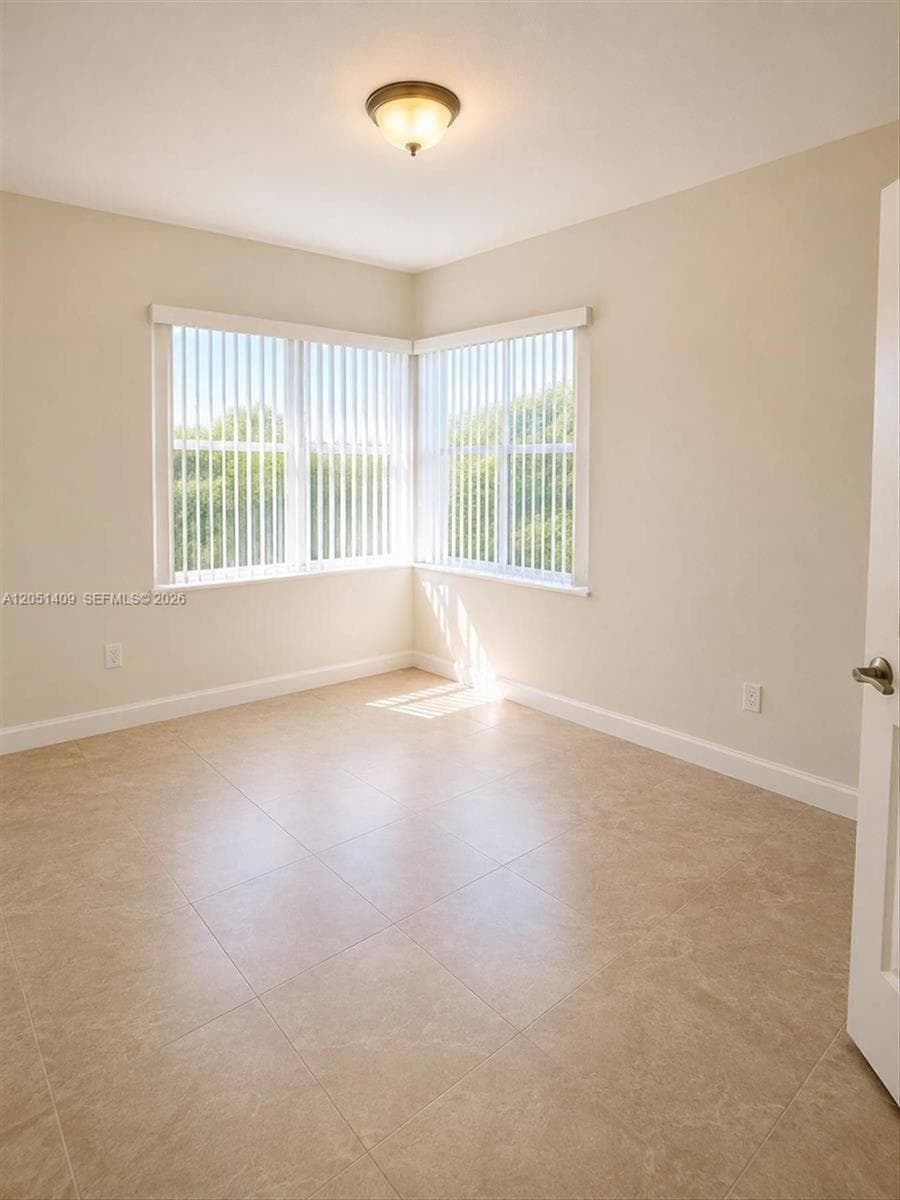 4038 SW 9th Terrace, Miami, FL 33134 — zdjęcie 5