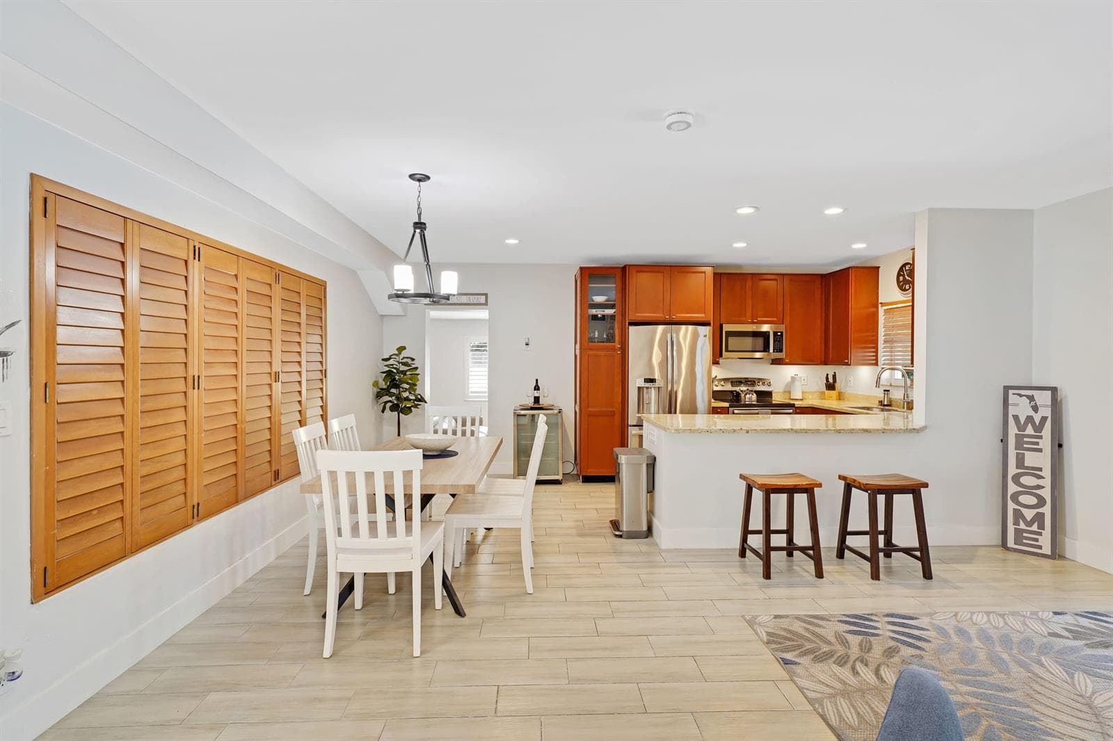 401 NW 21ST Court, Wilton Manors, FL 33311 — zdjęcie 4