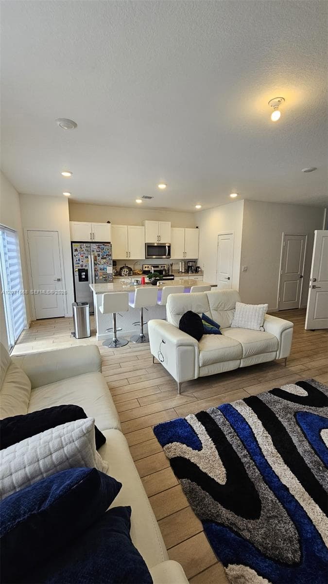 1677 SE 8th Ave, Homestead, FL 33034 — zdjęcie 2