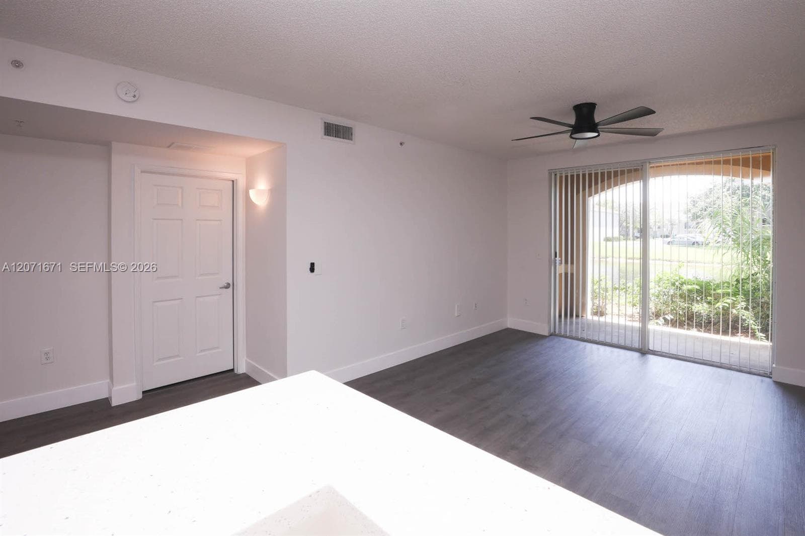8050 N Nob Hill Rd # 106, Tamarac, FL 33321 — zdjęcie 2