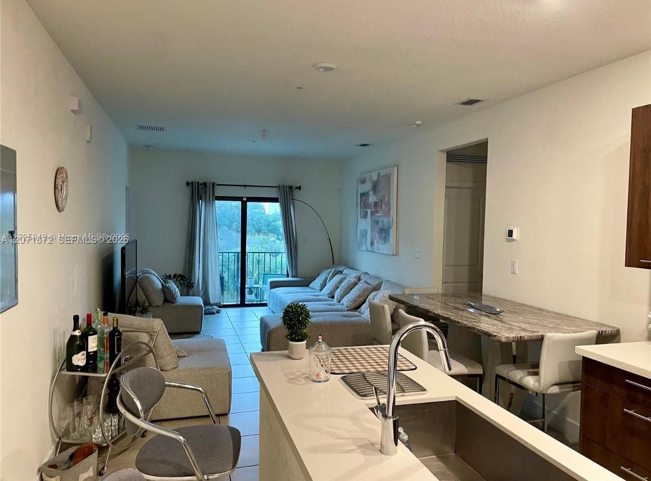 8201 NW 41st St # D-302, Doral, FL 33166 — zdjęcie 2