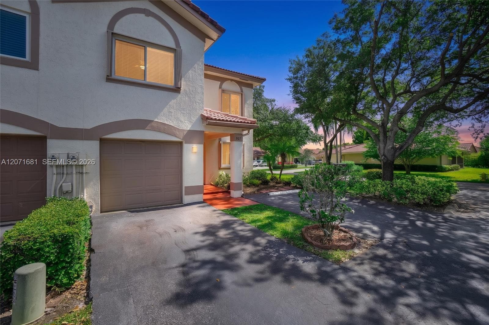937 NW 104th Way, Coral Springs, FL 33071