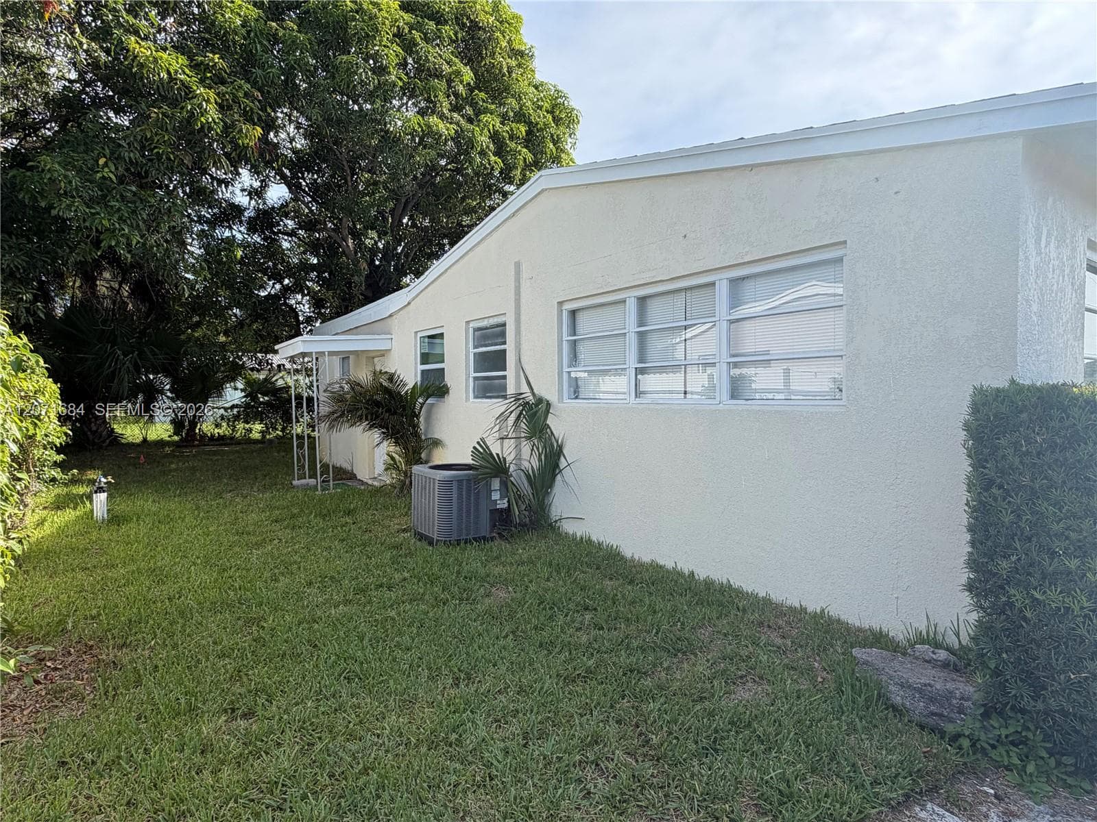 1240 W 26TH CT, Riviera Beach, FL 33404 — zdjęcie 3