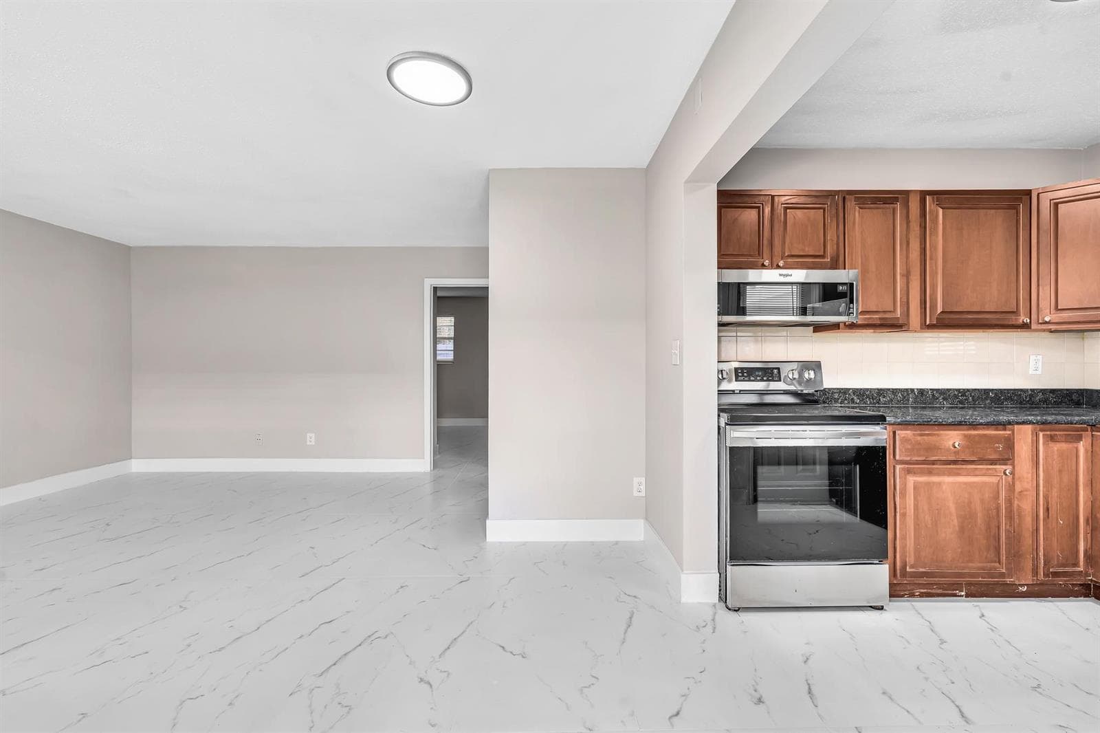 626 SW 14TH Avenue # 102, Fort Lauderdale, FL 33312 — zdjęcie 3