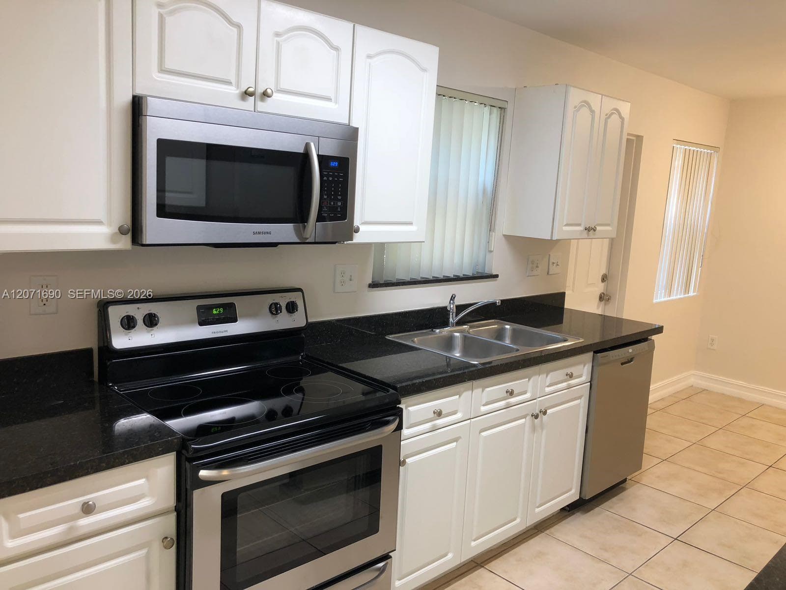 228 NW 14th Ave # 0, Fort Lauderdale, FL 33311 — zdjęcie 5