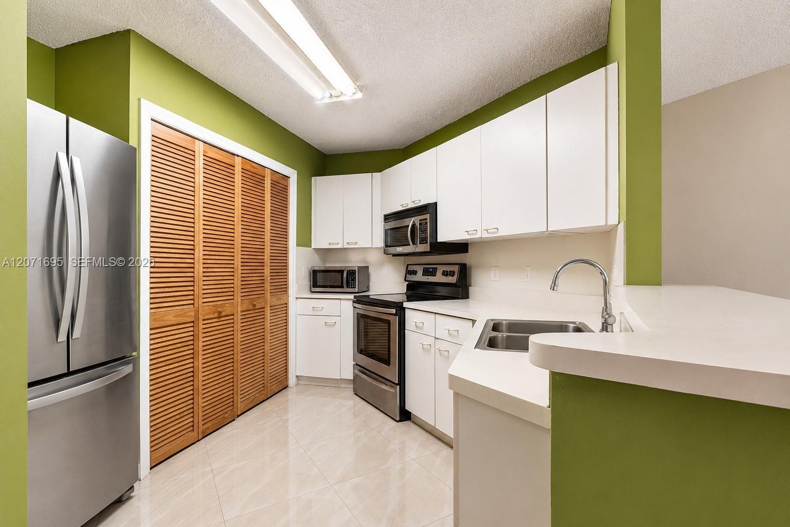 6276 NW 186th ST # 305, Hialeah, FL 33015