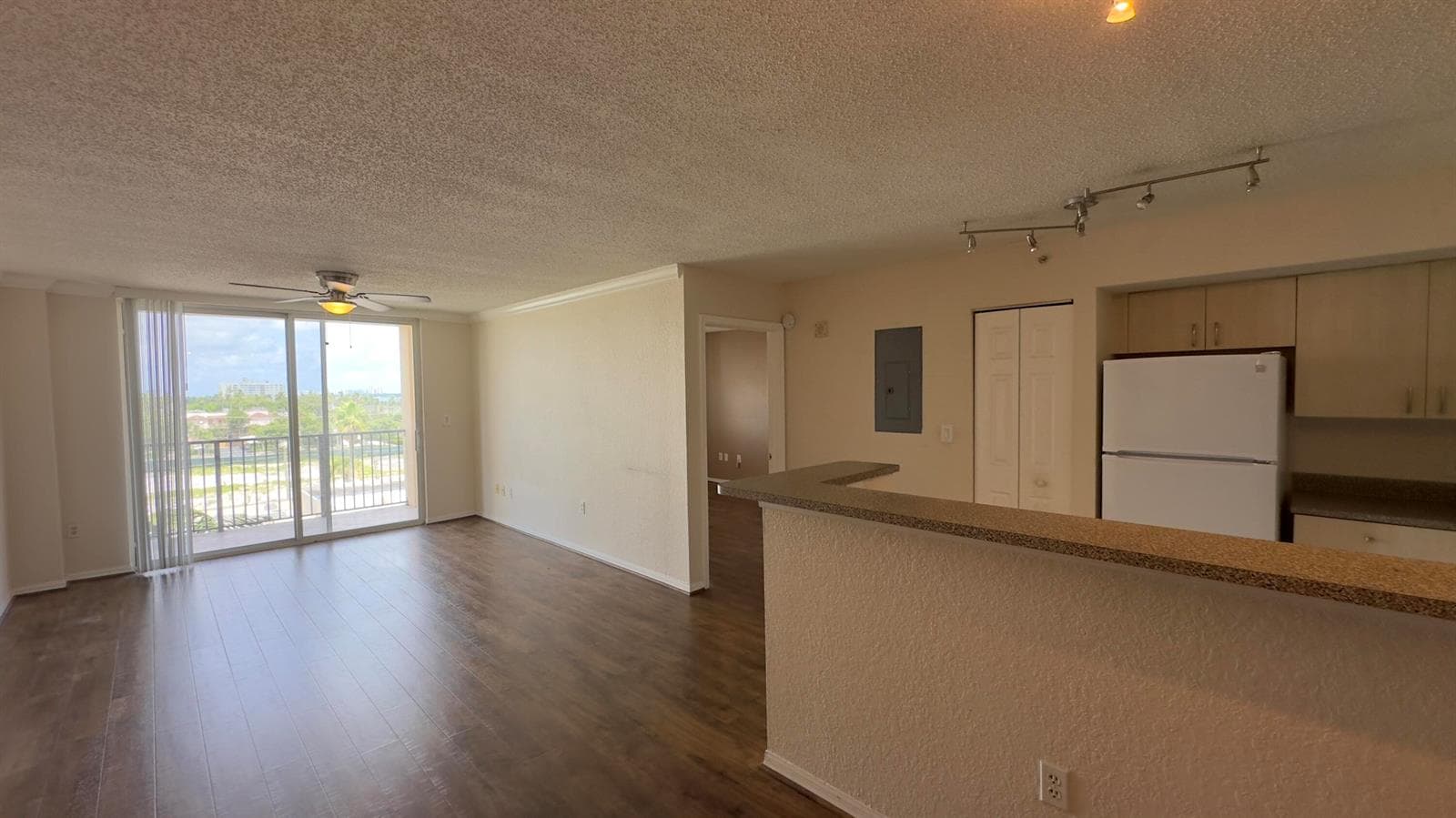 1801 N Flagler Drive # 630, West Palm Beach, FL 33407