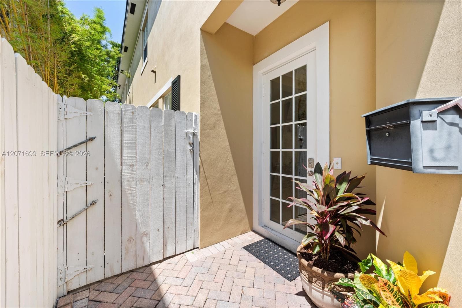 423 SW 16th St, Fort Lauderdale, FL 33315 — zdjęcie 2