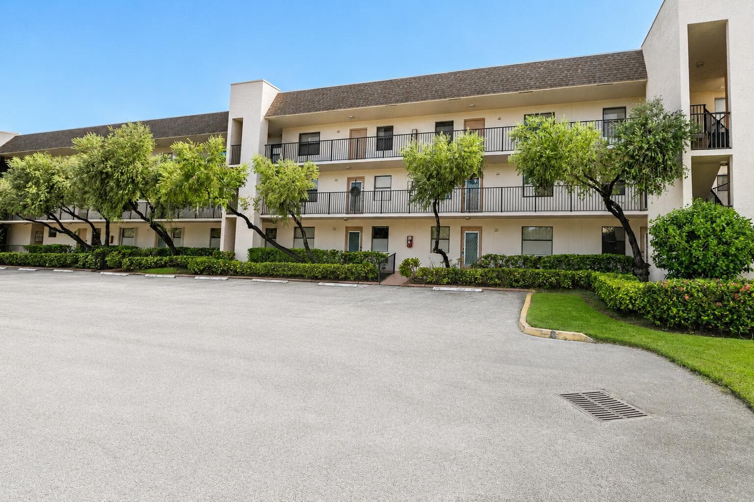 2941 N NOB HILL Road # 112, Sunrise, FL 33322