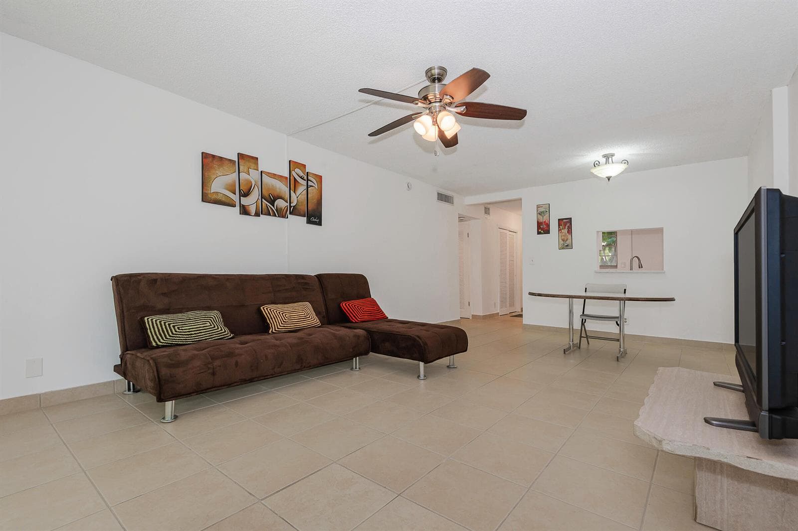 1000 NE 12TH Avenue # 104, Hallandale Beach, FL 33009 — zdjęcie 5
