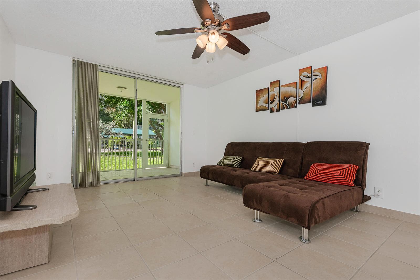 1000 NE 12TH Avenue # 104, Hallandale Beach, FL 33009 — zdjęcie 4