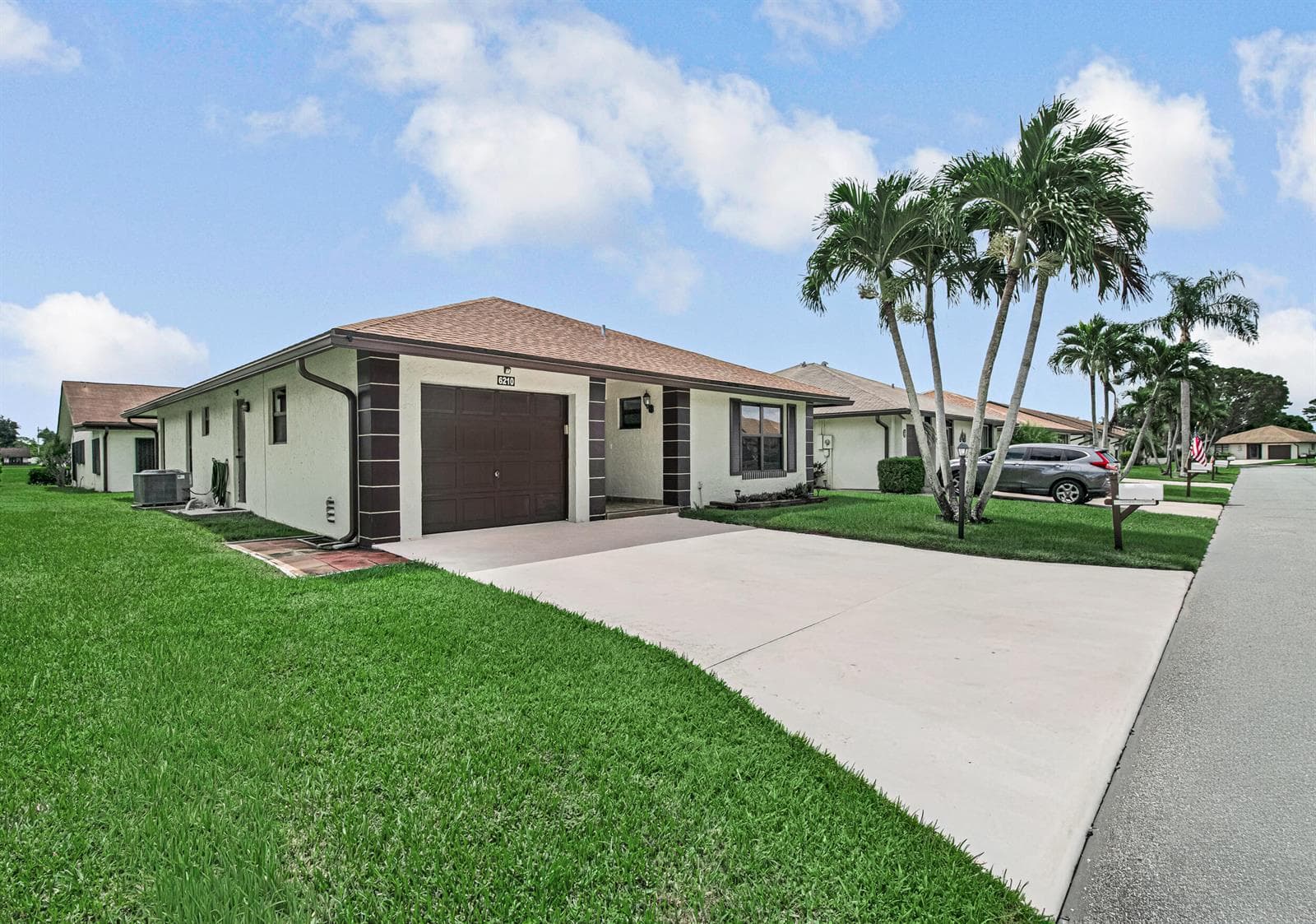 6210 Olivewood Circle, FL 33463 — zdjęcie 3